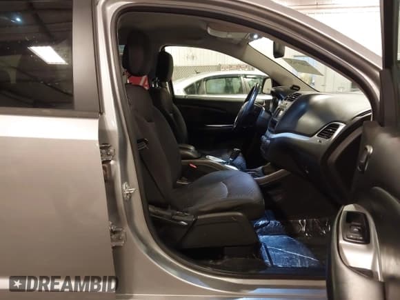 ✅ 2016 Dodge Journey Crossroad Plus • VIN: 3C4PDCGB8GT146526 • Лот: 43523924. Опубликован ранее на IAAI с пробегом 147 644 миль. Бесплатный доступ к архиву аукционных продаж из США и подробный отчёт об истории автомобиля на DreamBid. Изображение 5.