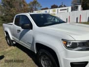 ✅ 2019 Chevrolet Colorado 2WD Work Truck • VIN: 1GCHSBEA0K1161536 • Lot: 43651787. Wystawiony na IAAI z przebiegiem 159 989 mil. Bezpłatny archiwum sprzedaży aukcyjnych z USA i szczegółowy raport historii pojazdu na DreamBid. Zdjęcie 1.