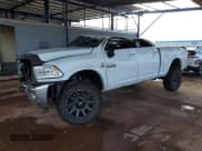 ✅ 2018 Ram 2500 Laramie • VIN: 3C6UR5FL4JG349351 • Lot: 93076445. Wystawiony na Copart z przebiegiem 58 781 mil. Bezpłatny archiwum sprzedaży aukcyjnych z USA i szczegółowy raport historii pojazdu na DreamBid. Zdjęcie 1.