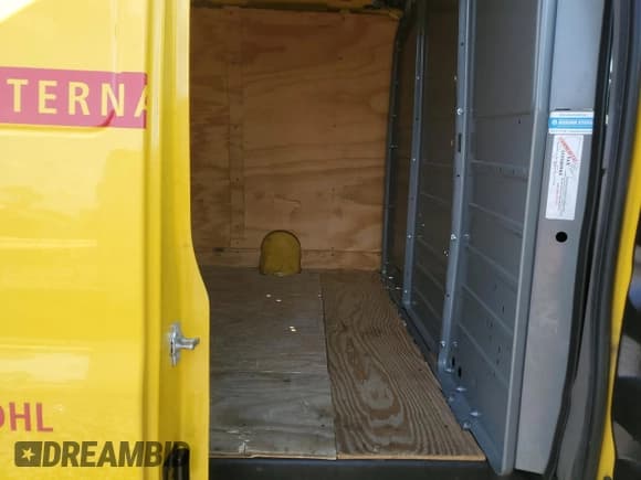 ✅ 2020 Chevrolet Express Cargo • VIN: 1GCWGAFP5L1159031 • Lot: 55140805. Listed on Copart with 188,128 mi. Free auction sales archive from the USA and detailed vehicle history report at DreamBid. Image 11.