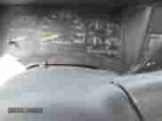 1999 Chevrolet Silverado 1500 с VIN 1GCEK19R5XR132362, выставлен на аукционе IAAI как лот 42664096 с пробегом 254 131 миль миль и . История ставок и продаж доступна на DreamBid. Изображение 7.