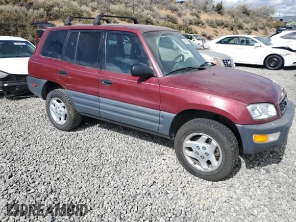 ✅ 1998 Toyota RAV4 • VIN: JT3HP10VXW7079004 • Лот: 84960435. Опубликован ранее на Copart с пробегом 218 418 миль. Бесплатный доступ к архиву аукционных продаж из США и подробный отчёт об истории автомобиля на DreamBid. Изображение 4.