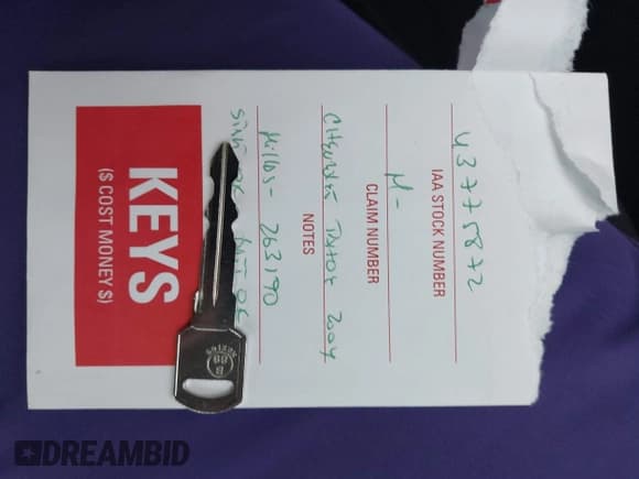 ✅ 2005 Chevrolet Tahoe Z71 • VIN: 1GNEK13T15R195032 • Lot: 43775872. Listed on IAAI with 263,190 mi. Free auction sales archive from the USA and detailed vehicle history report at DreamBid. Image 11.