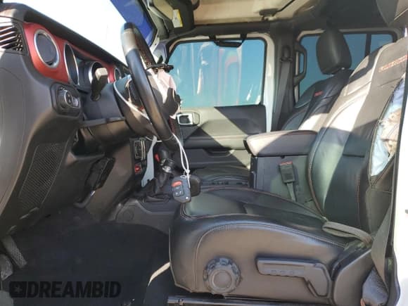 ✅ 2022 Jeep Gladiator Rubicon • VIN: 1C6JJTBG6NL142413 • Lot: 86098244. Listed on Copart with 20,750 mi. Free auction sales archive from the USA and detailed vehicle history report at DreamBid. Image 7.