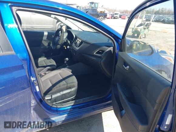 ✅ 2021 Hyundai Accent SE • VIN: 3KPC24A64ME129681 • Лот: 41672185. Опубликован ранее на IAAI с пробегом 88 458 миль. Бесплатный доступ к архиву аукционных продаж из США и подробный отчёт об истории автомобиля на DreamBid. Изображение 5.