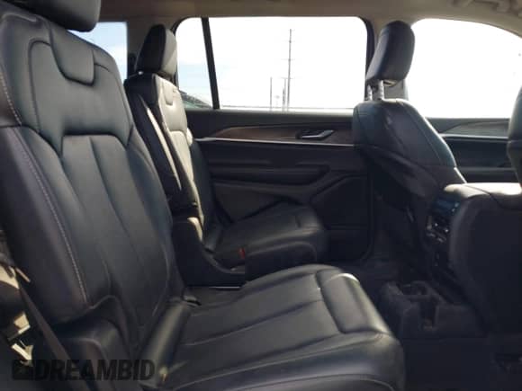 2024 Jeep Grand Cherokee Limited with VIN 1C4RJJBG0R8945534, listed as a IAAI auction lot 41398099 with Not provided miles and . Bid and sale history available at DreamBid. Image 8.