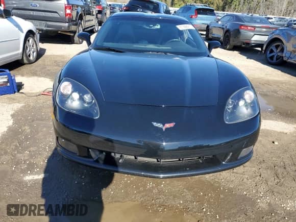 2010 Chevrolet Corvette 1LT z VIN 1G1YE2DW5A5101384, wystawiony jako Copart lot #81388913 z przebiegiem 25 269 mil mil oraz Szkoda całkowita • Salvage title. Historia ofert i sprzedaży dostępna na DreamBid. Obrazek 5.