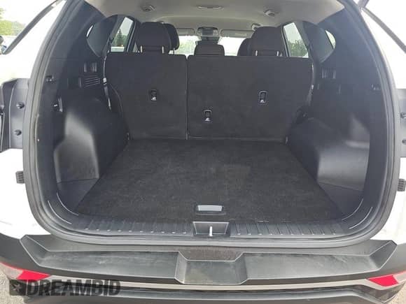 2024 Hyundai Tucson SEL with VIN 5NMJBCDE5RH383453, listed as a IAAI auction lot 42961245 with 27,804 mi miles and . Bid and sale history available at DreamBid. Image 1.