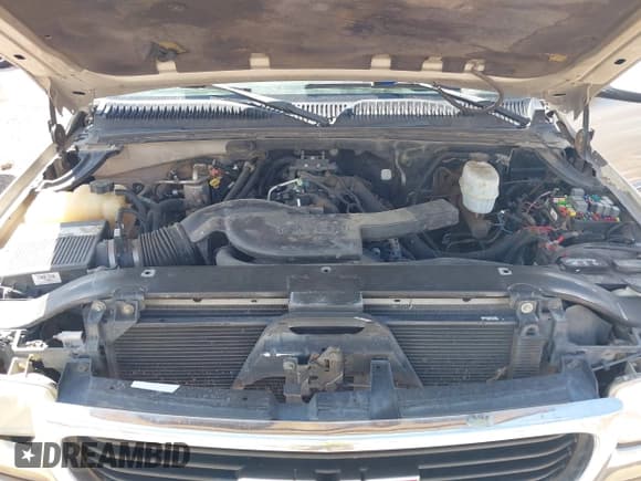 ✅ 2004 GMC Yukon SLT • VIN: 1GKEK13Z54R303202 • Lot: 42945639. Listed on IAAI with 290,250 mi. Free auction sales archive from the USA and detailed vehicle history report at DreamBid. Image 10.