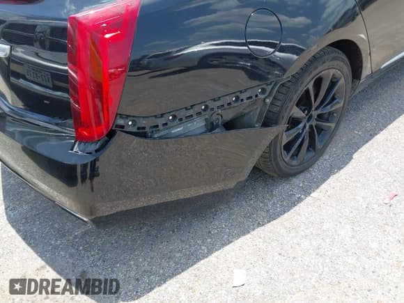 ✅ 2013 Cadillac XTS Luxury • VIN: 2G61P5S39D9105431 • Lot: 42827042. Wystawiony na IAAI z przebiegiem 87 048 mil. Bezpłatny archiwum sprzedaży aukcyjnych z USA i szczegółowy raport historii pojazdu na DreamBid. Zdjęcie 18.