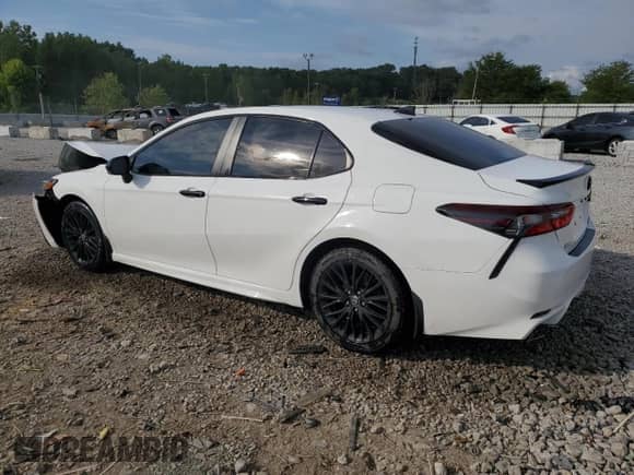 2021 Toyota Camry SE с VIN 4T1G11BK8MU026050, выставлен на аукционе Copart как лот 69176245 с пробегом 64 683 миль миль и Списание • Salvage title. История ставок и продаж доступна на DreamBid. Изображение 2.