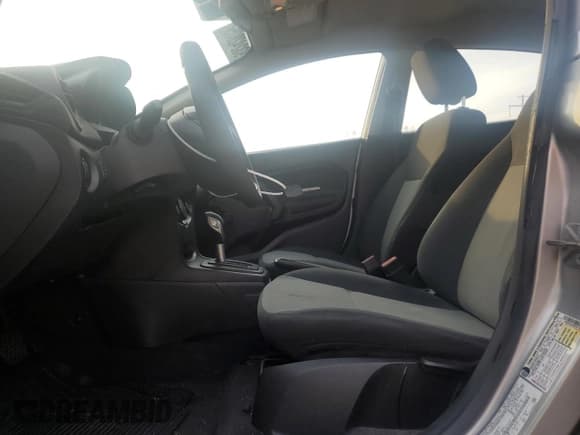 ✅ 2015 Ford Fiesta S • VIN: 3FADP4AJXFM202755 • Lot: 93242805. Listed on Copart with 180,379 mi. Free auction sales archive from the USA and detailed vehicle history report at DreamBid. Image 7.
