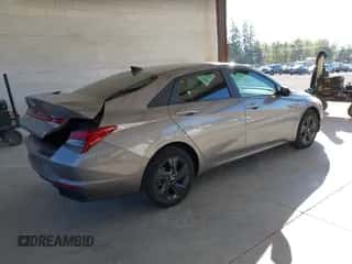 2022 Hyundai Elantra Blue with VIN KMHLM4AJXNU023927, listed as a IAAI auction lot 43314042 with 55,870 mi miles and . Bid and sale history available at DreamBid. Image 4.