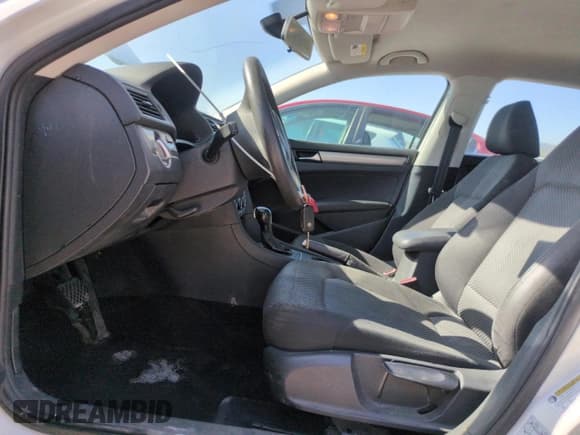 ✅ 2013 Volkswagen Passat Wolfsburg Edition • VIN: 1VWAP7A35DC101523 • Lot: 57912355. Listed on Copart with 174,143 mi. Free auction sales archive from the USA and detailed vehicle history report at DreamBid. Image 7.