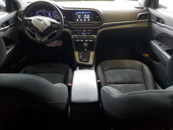 ✅ 2020 Hyundai Elantra SEL • VIN: 5NPD84LF9LH627899 • Lot: 84170625. Listed on Copart with 152,280 mi. Free auction sales archive from the USA and detailed vehicle history report at DreamBid. Image 8.