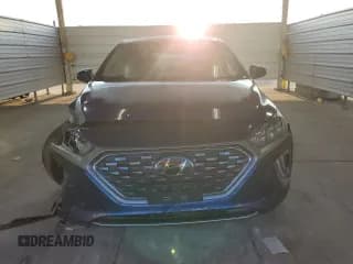 ✅ 2020 Hyundai Ioniq SEL • VIN: KMHC85LC4LU240332 • Lot: 71877844. Wystawiony na Copart z przebiegiem Nie podano. Bezpłatny archiwum sprzedaży aukcyjnych z USA i szczegółowy raport historii pojazdu na DreamBid. Zdjęcie 5.