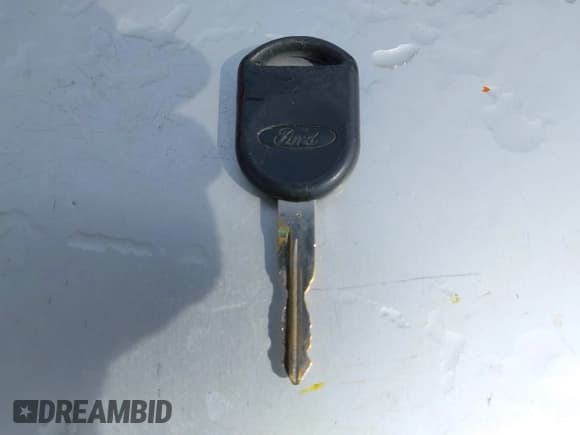 ✅ 2006 Ford Escape XLT • VIN: 1FMYU93166KA44836 • Lot: 42104051. Listed on IAAI with 176,367 mi. Free auction sales archive from the USA and detailed vehicle history report at DreamBid. Image 11.