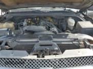 ✅ 2004 Chevrolet Silverado 1500 LS • VIN: 2GCEK13T941406722 • Lot: 59933435. Wystawiony na Copart z przebiegiem 328 796 mil. Bezpłatny archiwum sprzedaży aukcyjnych z USA i szczegółowy raport historii pojazdu na DreamBid. Zdjęcie 11.