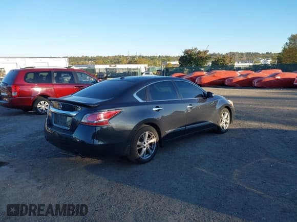 ✅ 2015 Nissan Altima SV • VIN: 1N4AL3AP0FC108592 • Lot: 43475219. Wystawiony na IAAI z przebiegiem 158 075 mil. Bezpłatny archiwum sprzedaży aukcyjnych z USA i szczegółowy raport historii pojazdu na DreamBid. Zdjęcie 4.