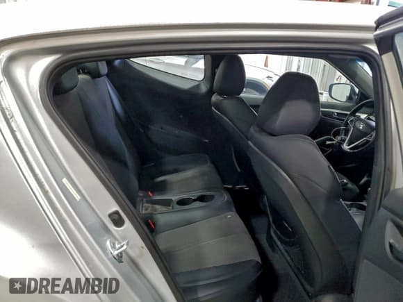 ✅ 2012 Hyundai Veloster w/Gray Int • VIN: KMHTC6AD8CU080360 • Lot: 94063745. Wystawiony na Copart z przebiegiem 128 840 mil. Bezpłatny archiwum sprzedaży aukcyjnych z USA i szczegółowy raport historii pojazdu na DreamBid. Zdjęcie 10.