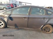 ✅ 2014 Toyota Prius Four • VIN: JTDKN3DU7E1771209 • Lot: 41154556. Wystawiony na IAAI z przebiegiem 59 754 mil. Bezpłatny archiwum sprzedaży aukcyjnych z USA i szczegółowy raport historii pojazdu na DreamBid. Zdjęcie 14.