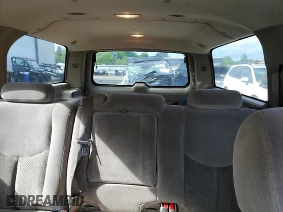 ✅ 2005 Chevrolet Suburban LT • VIN: 1GNFK16Z65J165754 • Лот: 56762235. Опубликован ранее на Copart с пробегом 161 338 миль. Бесплатный доступ к архиву аукционных продаж из США и подробный отчёт об истории автомобиля на DreamBid. Изображение 10.