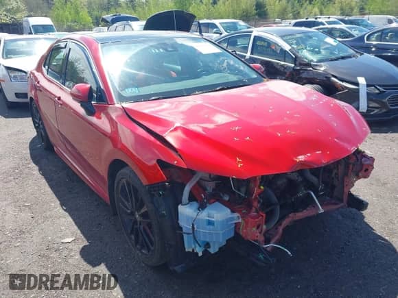 2022 Toyota Camry XSE with VIN 4T1K61BK0NU069861, listed as a IAAI auction lot 42191382 with 72,262 mi miles and . Bid and sale history available at DreamBid. Image 1.