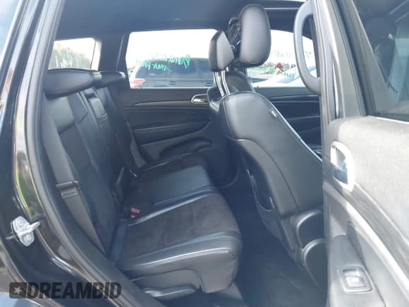 ✅ 2019 Jeep Grand Cherokee Upland • VIN: 1C4RJFAGXKC569846 • Lot: 43416978. Listed on IAAI with 86,782 mi. Free auction sales archive from the USA and detailed vehicle history report at DreamBid. Image 8.