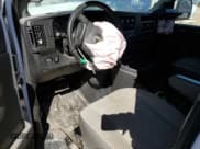 ✅ 2021 Chevrolet Express Cargo • VIN: 1GCWGAFP3M1233886 • Лот: 43017505. Опубликован ранее на Copart с пробегом Не указан. Бесплатный доступ к архиву аукционных продаж из США и подробный отчёт об истории автомобиля на DreamBid. Изображение 8.