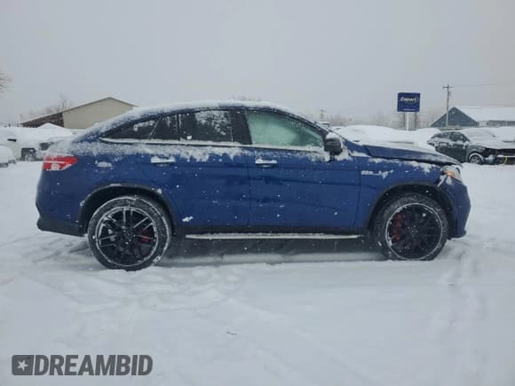 ✅ 2017 Mercedes-Benz GLE 63 S AMG • VIN: 4JGED7FB7HA059298 • Lot: 44843635. Wystawiony na Copart z przebiegiem 49 444 mil. Bezpłatny archiwum sprzedaży aukcyjnych z USA i szczegółowy raport historii pojazdu na DreamBid. Zdjęcie 13.