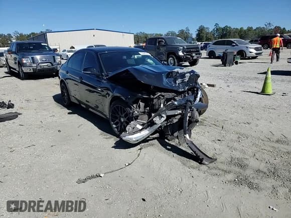 ✅ 2016 BMW 3 Series 328i • VIN: WBA8E9C5XGK647761 • Lot: 86643685. Wystawiony na Copart z przebiegiem 103 559 mil. Bezpłatny archiwum sprzedaży aukcyjnych z USA i szczegółowy raport historii pojazdu na DreamBid. Zdjęcie 14.