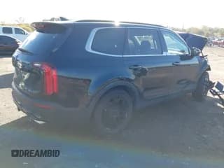✅ 2021 Kia Telluride SX • VIN: 5XYP5DHC8MG095784 • Lot: 43458488. Wystawiony na IAAI z przebiegiem 68 086 mil. Bezpłatny archiwum sprzedaży aukcyjnych z USA i szczegółowy raport historii pojazdu na DreamBid. Zdjęcie 4.