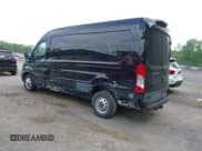 ✅ 2020 Ford Transit Cargo • VIN: 1FTBR2C8XLKA81092 • Lot: 42276793. Wystawiony na IAAI z przebiegiem 106 337 mil. Bezpłatny archiwum sprzedaży aukcyjnych z USA i szczegółowy raport historii pojazdu na DreamBid. Zdjęcie 3.
