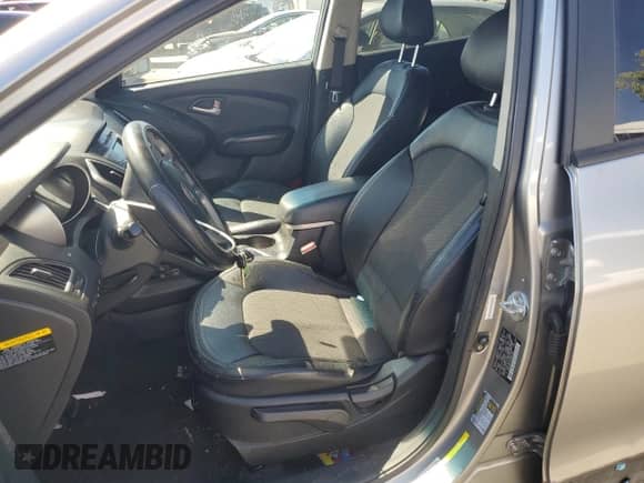 2013 Hyundai Tucson GLS z VIN KM8JU3AC6DU602057, wystawiony jako Copart lot #68757024 z przebiegiem 135 062 mil mil oraz Szkoda całkowita • Salvage title. Historia ofert i sprzedaży dostępna na DreamBid. Obrazek 7.