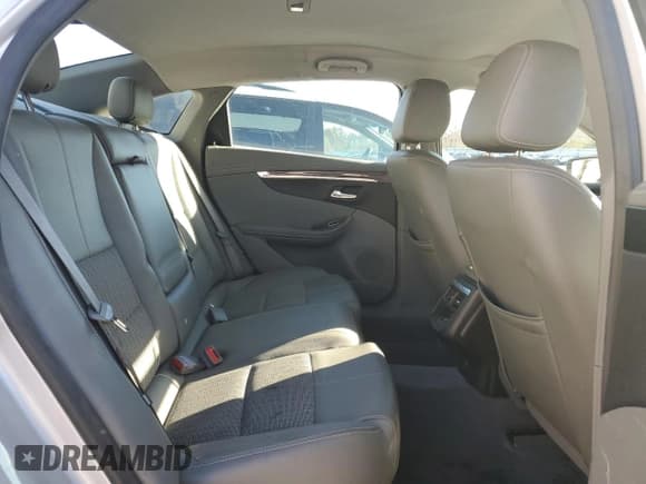 ✅ 2015 Chevrolet Impala LT • VIN: 1G1125S39FU105679 • Lot: 91871755. Listed on Copart with 177,042 mi. Free auction sales archive from the USA and detailed vehicle history report at DreamBid. Image 10.