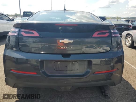 ✅ 2014 Chevrolet Volt • VIN: 1G1RA6E45EU121425 • Lot: 66751574. Wystawiony na Copart z przebiegiem 126 145 mil. Bezpłatny archiwum sprzedaży aukcyjnych z USA i szczegółowy raport historii pojazdu na DreamBid. Zdjęcie 6.