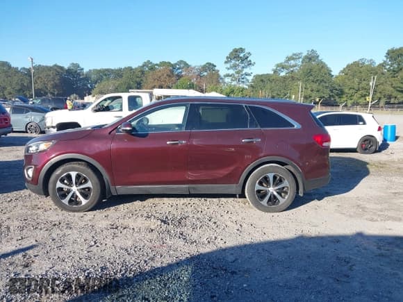 ✅ 2017 Kia Sorento EX • VIN: 5XYPH4A56HG236957 • Лот: 43497841. Опубликован ранее на IAAI с пробегом 35 221 миль. Бесплатный доступ к архиву аукционных продаж из США и подробный отчёт об истории автомобиля на DreamBid. Изображение 14.