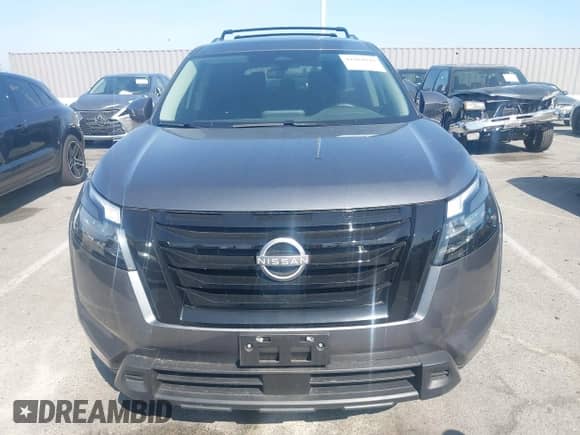 2024 Nissan Pathfinder SV z VIN 5N1DR3BA5RC293707, wystawiony jako IAAI lot #41964945 z przebiegiem 9 719 mil mil oraz . Historia ofert i sprzedaży dostępna na DreamBid. Obrazek 12.