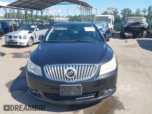 ✅ 2010 Buick LaCrosse CXL • VIN: 1G4GC5EG1AF235588 • Lot: 43138595. Wystawiony na IAAI z przebiegiem 114 134 mil. Bezpłatny archiwum sprzedaży aukcyjnych z USA i szczegółowy raport historii pojazdu na DreamBid. Zdjęcie 13.