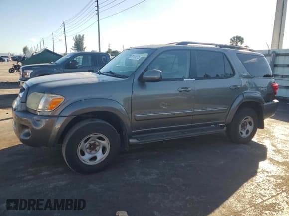 ✅ 2005 Toyota Sequoia SR5 • VIN: 5TDZT34A05S250880 • Лот: 87128275. Опубликован ранее на Copart с пробегом 241 603 миль. Бесплатный доступ к архиву аукционных продаж из США и подробный отчёт об истории автомобиля на DreamBid. Изображение 1.