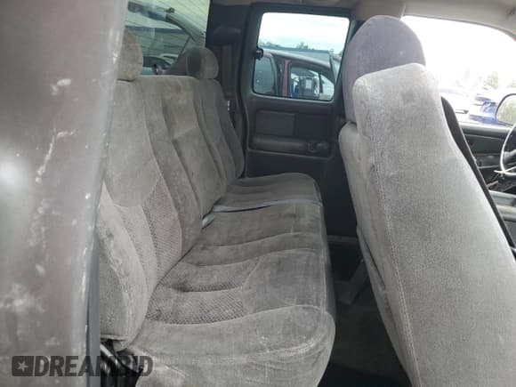 ✅ 2003 Chevrolet Silverado 1500 LS • VIN: 2GCEC19VX31402540 • Lot: 92930845. Listed on Copart with 241,798 mi. Free auction sales archive from the USA and detailed vehicle history report at DreamBid. Image 10.