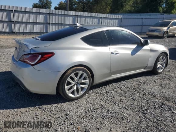 ✅ 2013 Hyundai Genesis Coupe 2.0T • VIN: KMHHT6KDXDU103370 • Lot: 82595385. Wystawiony na Copart z przebiegiem 125 658 mil. Bezpłatny archiwum sprzedaży aukcyjnych z USA i szczegółowy raport historii pojazdu na DreamBid. Zdjęcie 3.