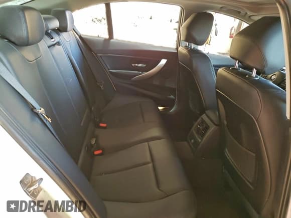 ✅ 2013 BMW 3 Series 328i • VIN: WBA3A5G53DNP19421 • Lot: 93017035. Listed on Copart with 117,641 mi. Free auction sales archive from the USA and detailed vehicle history report at DreamBid. Image 10.