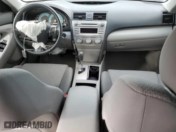 ✅ 2010 Toyota Camry XLE • VIN: 4T1BK3EK3AU605151 • Лот: 82404625. Опубликован ранее на Copart с пробегом 110 243 миль. Бесплатный доступ к архиву аукционных продаж из США и подробный отчёт об истории автомобиля на DreamBid. Изображение 8.