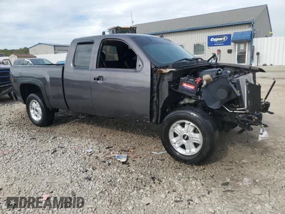 ✅ 2011 Chevrolet Silverado 1500 LTZ • VIN: 1GCRKTE38BZ138373 • Lot: 70832434. Listed on Copart with 186,582 mi. Free auction sales archive from the USA and detailed vehicle history report at DreamBid. Image 4.