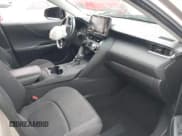 ✅ 2021 Toyota Venza XLE • VIN: JTEAAAAH4MJ066428 • Lot: 43369468. Listed on IAAI with 49,544 mi. Free auction sales archive from the USA and detailed vehicle history report at DreamBid. Image 5.