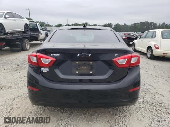 ✅ 2018 Chevrolet Cruze LT • VIN: 1G1BE5SM8J7242236 • Lot: 49886043. Listed on Copart with 65,872 mi. Free auction sales archive from the USA and detailed vehicle history report at DreamBid. Image 6.