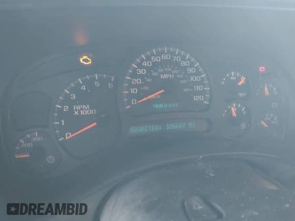 ✅ 2003 GMC Sierra 2500HD SLT • VIN: 1GTHK29UX3E373066 • Lot: 42588010. Wystawiony na IAAI z przebiegiem 326 667 mil. Bezpłatny archiwum sprzedaży aukcyjnych z USA i szczegółowy raport historii pojazdu na DreamBid. Zdjęcie 7.