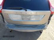 ✅ 2012 Volvo XC60 PZEV • VIN: YV4940DL6C2283400 • Lot: 43508684. Wystawiony na IAAI z przebiegiem 81 025 mil. Bezpłatny archiwum sprzedaży aukcyjnych z USA i szczegółowy raport historii pojazdu na DreamBid. Zdjęcie 6.