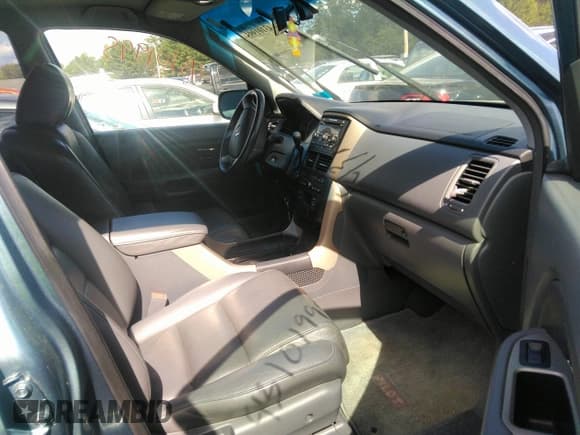 ✅ 2008 Honda Pilot EX-L • VIN: 5FNYF18538B014737 • Лот: 43101995. Опубликован ранее на IAAI с пробегом 247 729 миль. Бесплатный доступ к архиву аукционных продаж из США и подробный отчёт об истории автомобиля на DreamBid. Изображение 5.